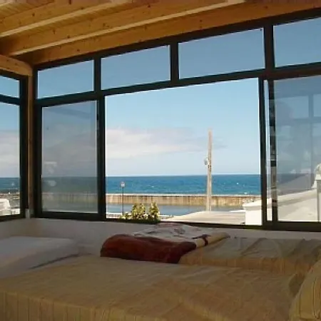 Sleeps 4 Wifi アパート Guatiza
